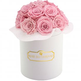 Bladoróżowe Wieczne Róże Bouquet w Białym Boxie