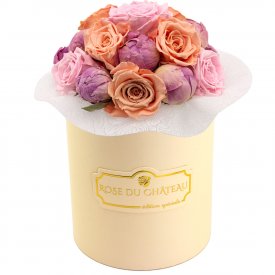 Catalan Peach Wieczne Piwonie Bouquet w Brzoskwiniowym Boxie