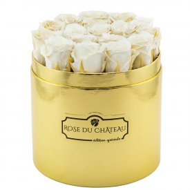 Bílé věčné růže ve zlatém flowerboxu