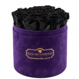Černé věčné růže ve fialovém semišovém flowerboxu