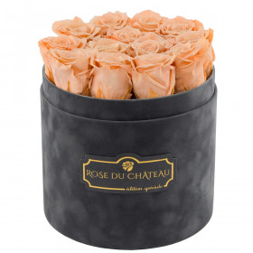 Teefarbene Ewige Rosen in anthrazitfarbener Beflockter Rosenbox